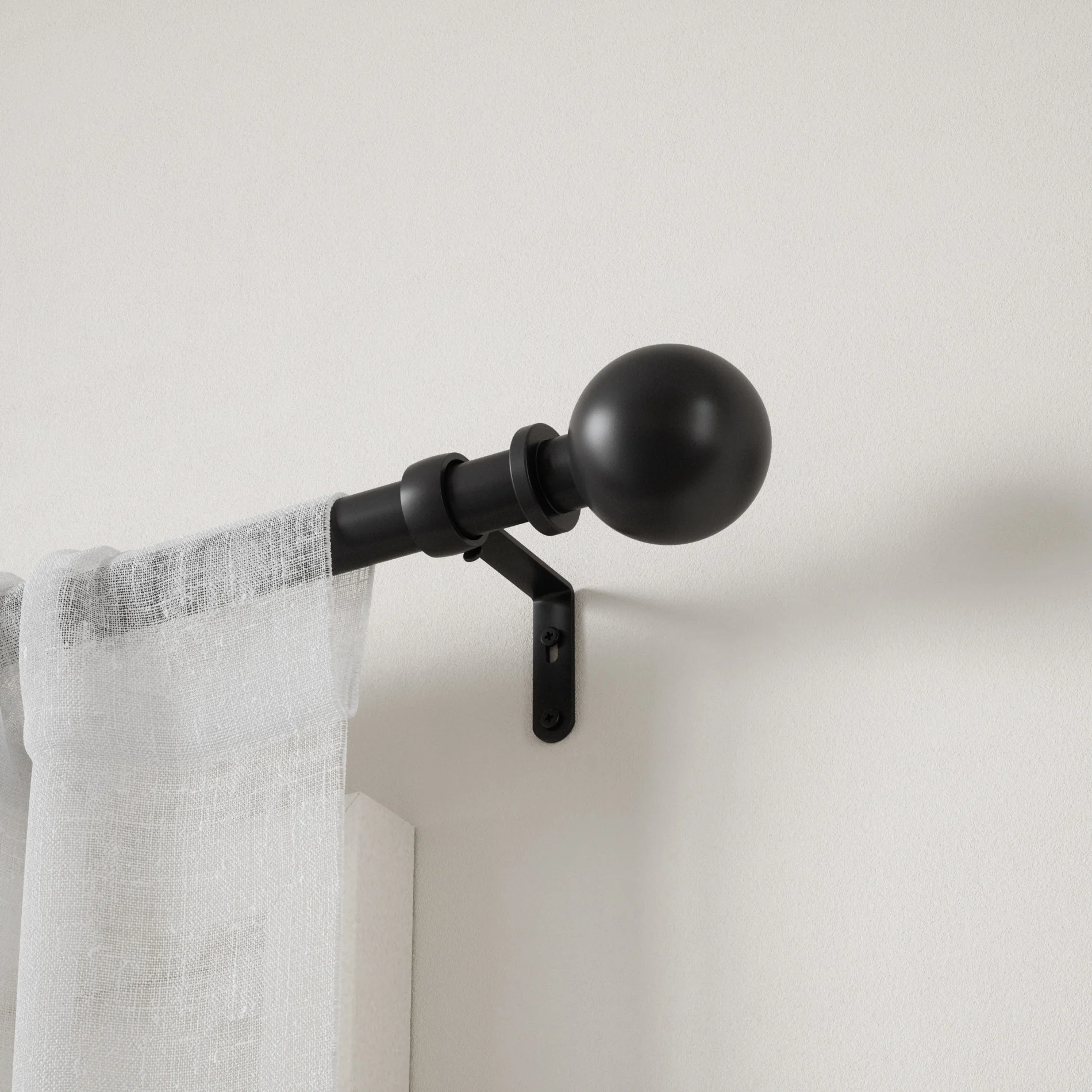 UMBRA Bolas Curtain Rod — Ball - Image 3