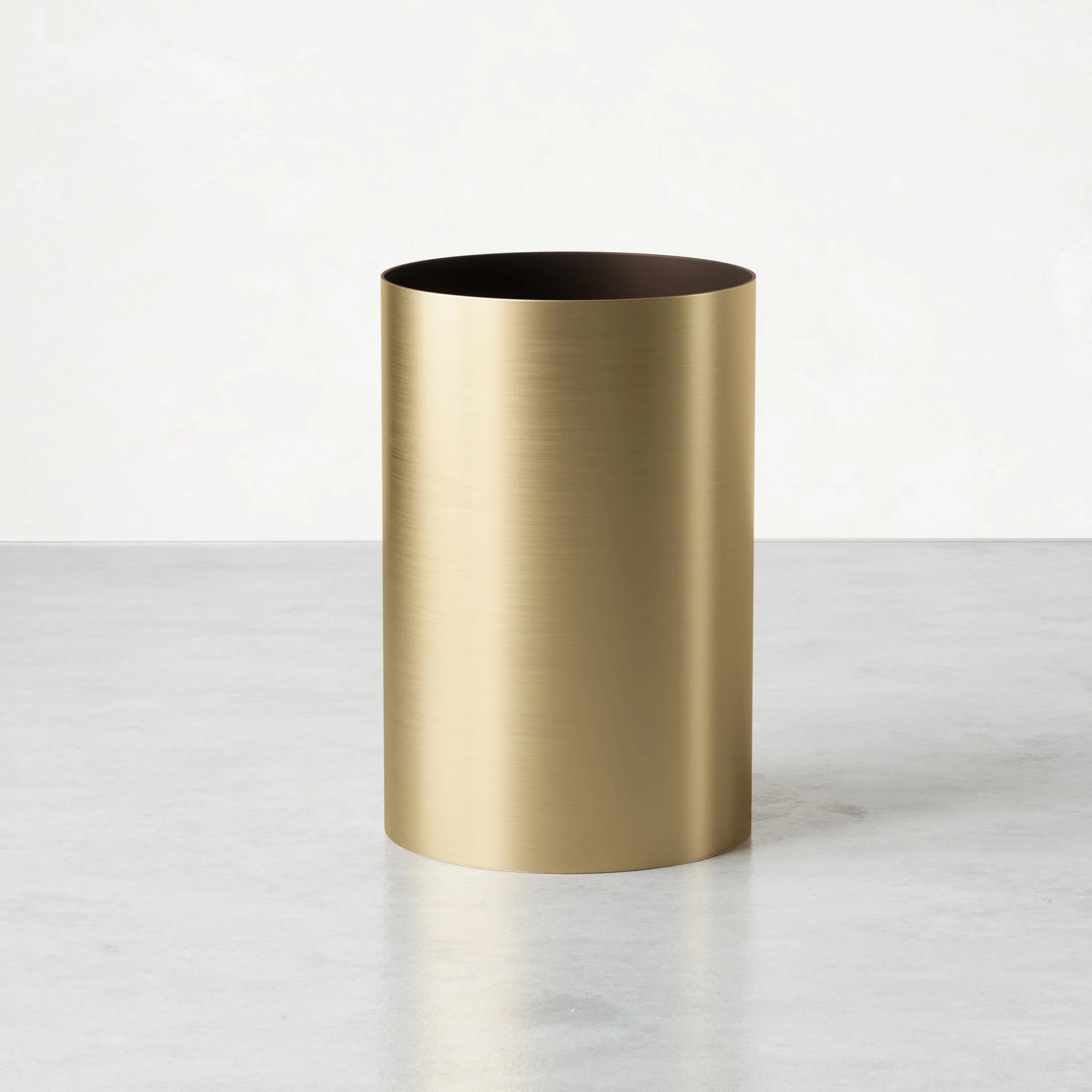UMBRA Metalla Trash Can - Image 3