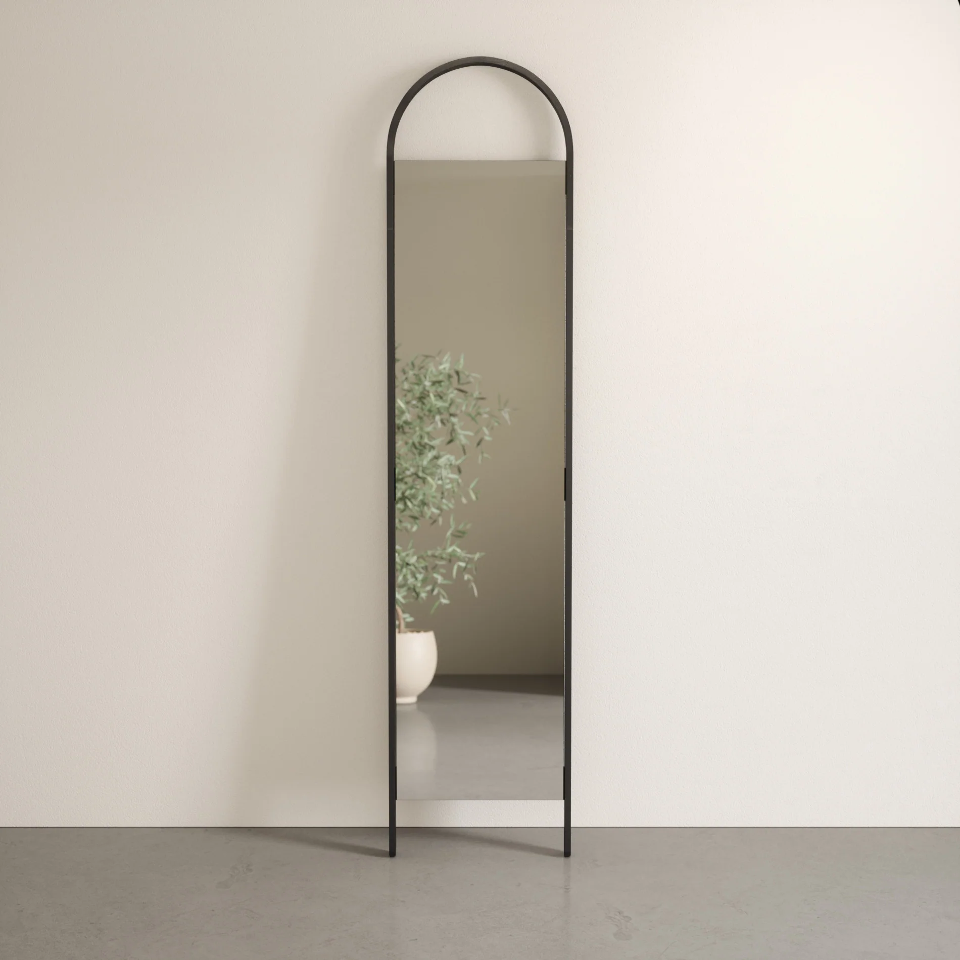 UMBRA Bellwood Leaning Mirror — Color: Black - Image 4