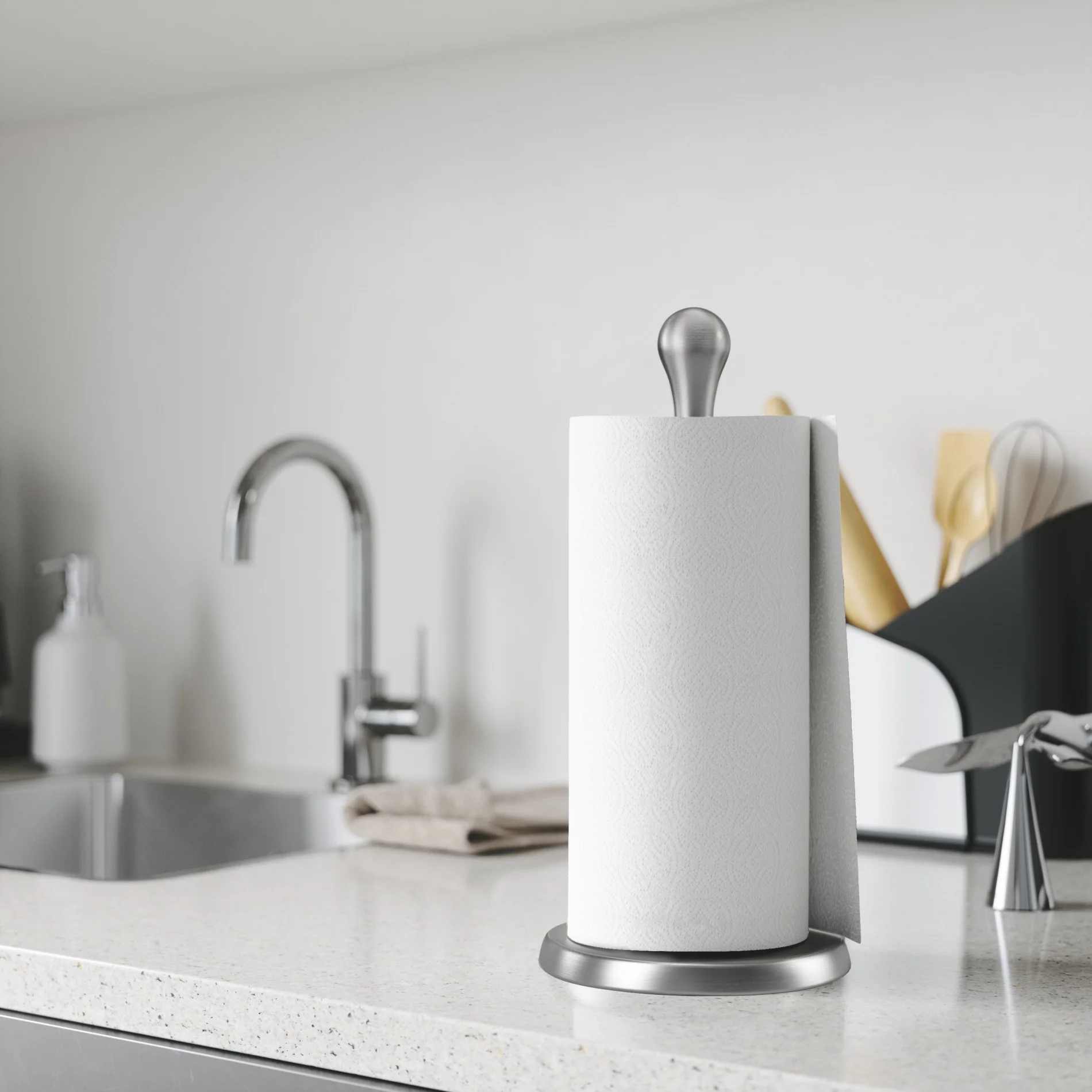 UMBRA Tug Paper Towel Holder - Image 3